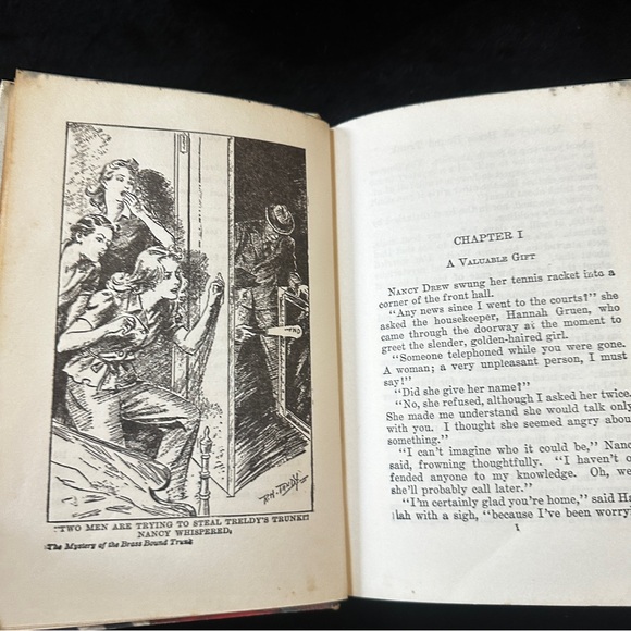 Vintage Nancy Drew 1940 Copyright - Picture 6 of 10